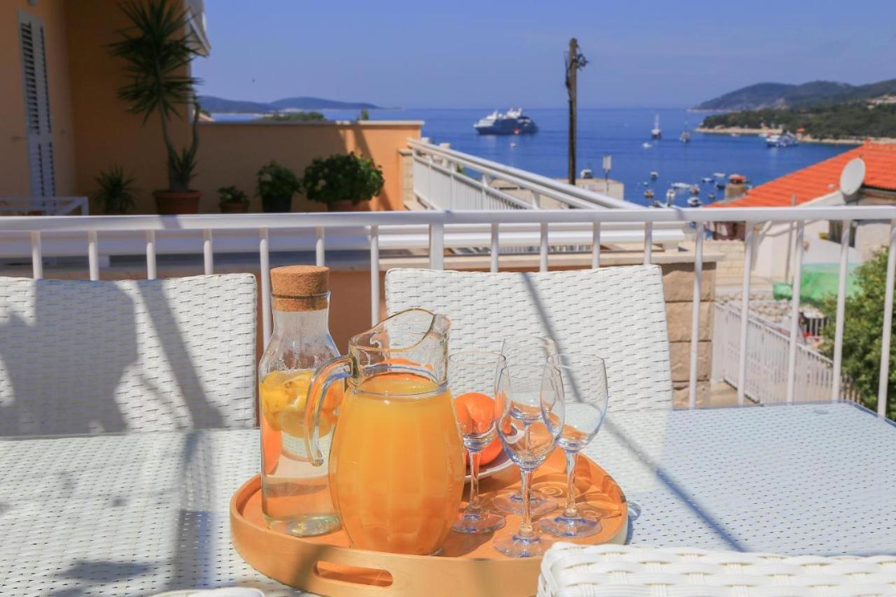 Apartment Sunny Elza 2 Hvar Town Exterior photo
